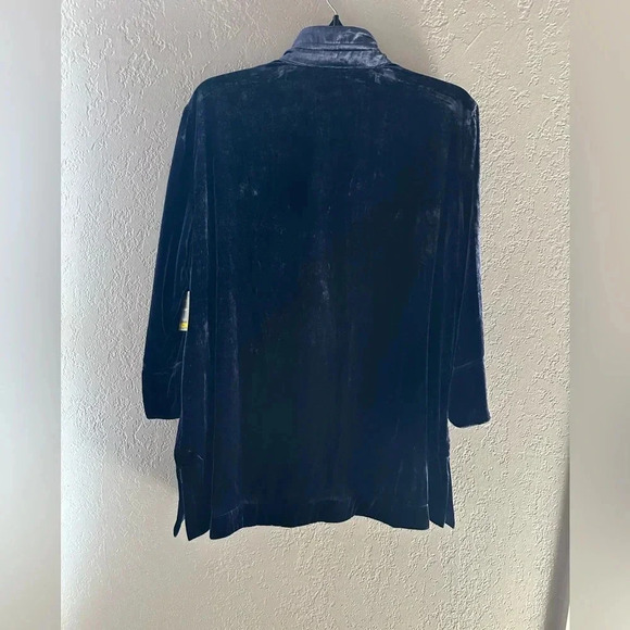 NWT John Mark Navy VELVET Wire Collar Button-Front M GORGEOUS 3/4 Sleeve - Picture 9 of 9